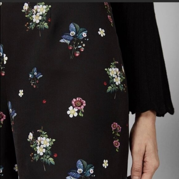 Ted Baker Black Floral Naomii Oracle High Waist Shorts Women’s Size 2 US 6 - Picture 8 of 9